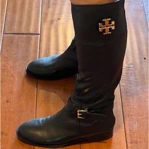 Beautiful Tory Burch booths